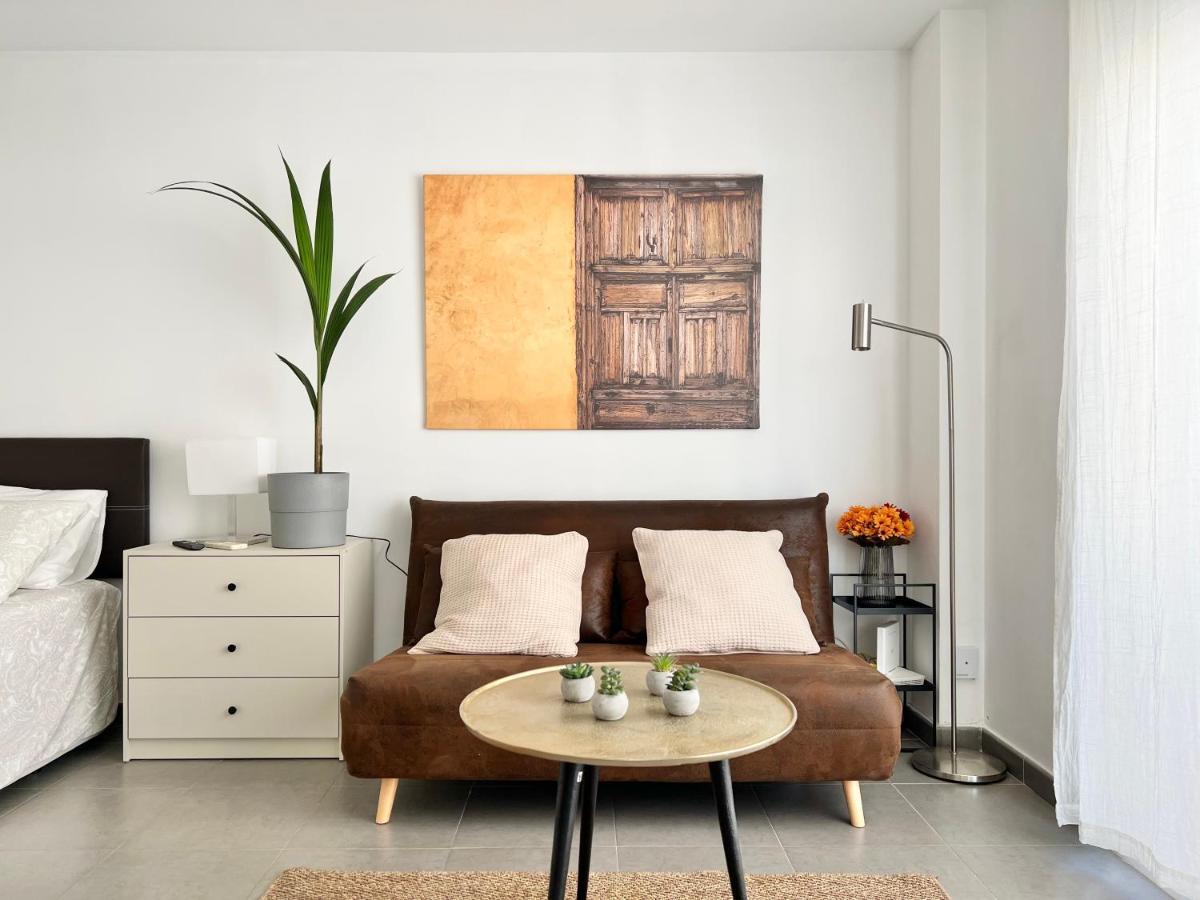 Apartamentos Varela 14 Malaga Exterior photo